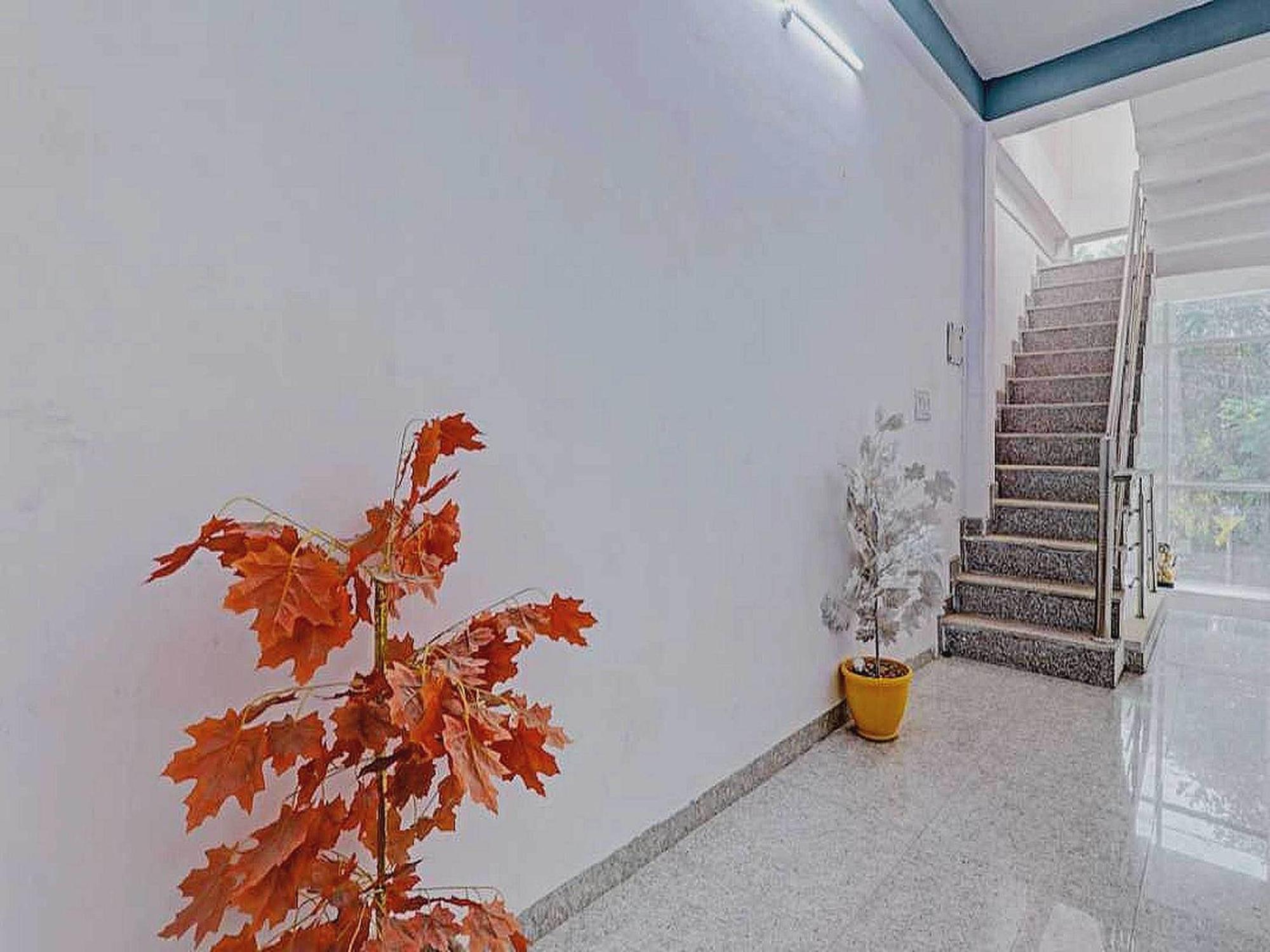 Hotel O Rr Palace ラクナウ エクステリア 写真